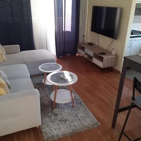 Arena-velesajam Vito Apartment *